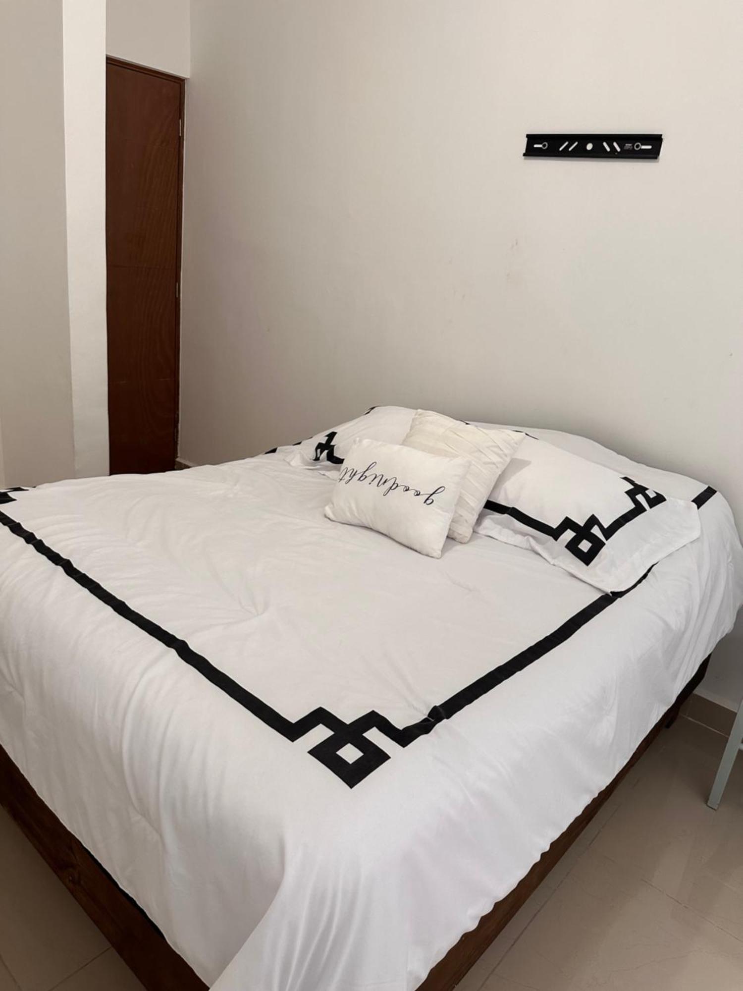Family Home Apodaca Монтерей Екстериор снимка